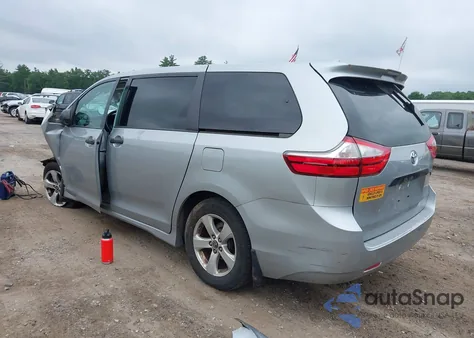 2019 Toyota Sienna L 7 Passenger z USA, uszkodzony, nr VIN 5TDZZ3DC0KS990523